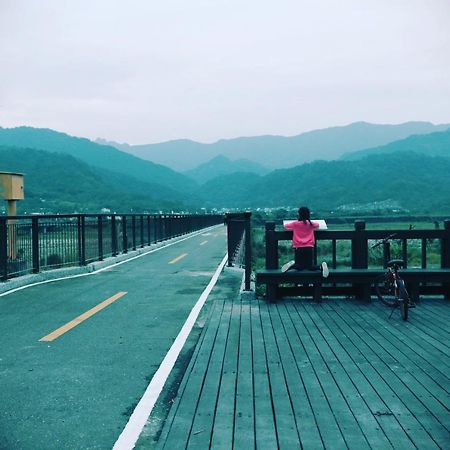 Pu Shi Homestay ยู่หลี่ ภายนอก รูปภาพ